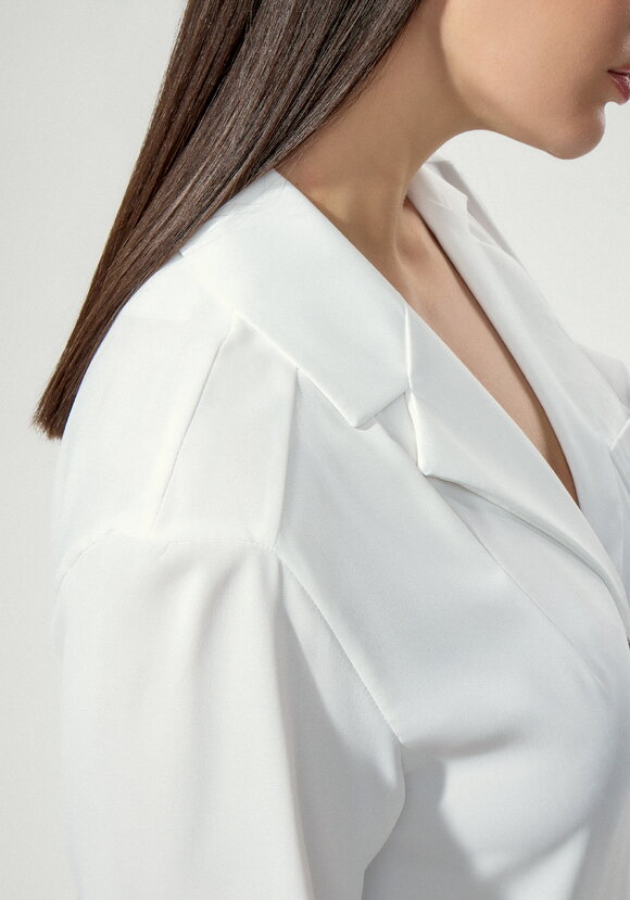 Блуза с однобортным воротником шир.  580, рис. 13