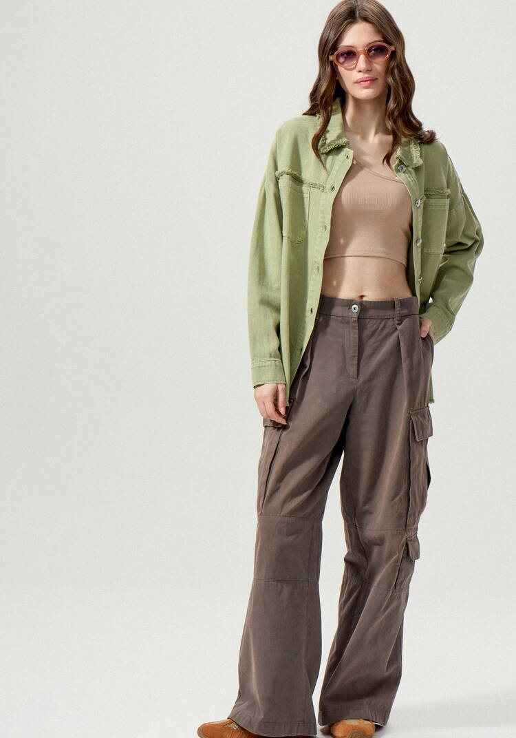 Джинсовая куртка с бахромой по краям шир.  750, рис. 23