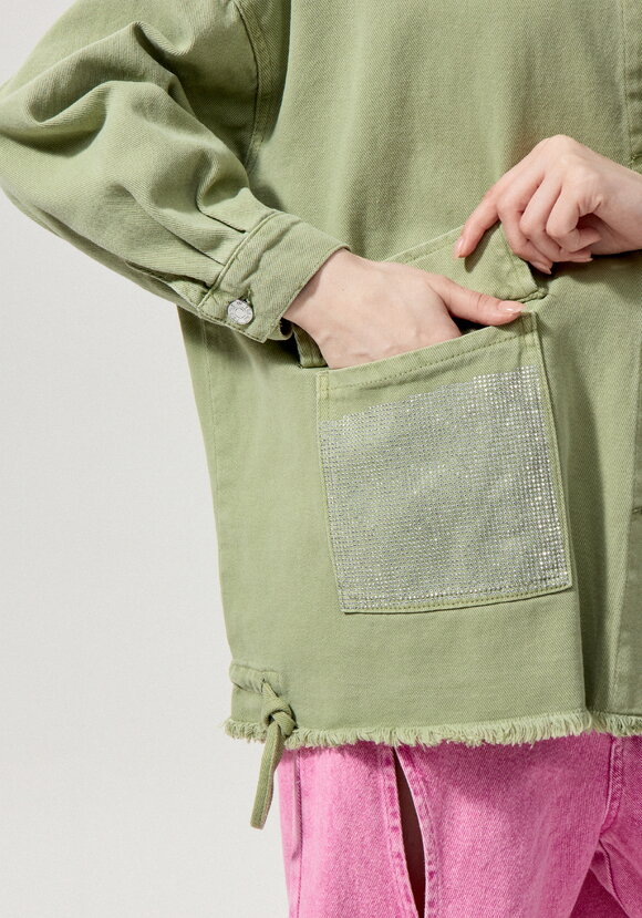 Джинсовая куртка со стразами на карманах шир.  580, рис. 15