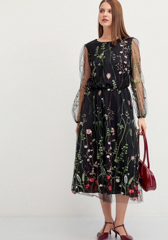 Платье с вышивкой по сетке шир.  580, рис. 1