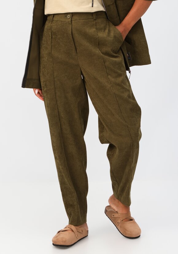 Брюки-бананы вельветовые с карманами шир.  580, рис. 1