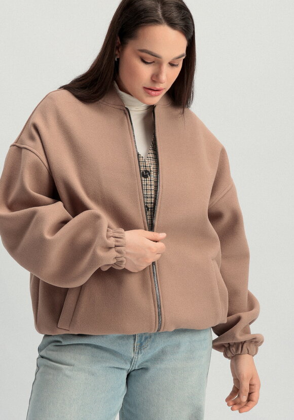 Бомбер свободного кроя на молнии шир.  580, рис. 38