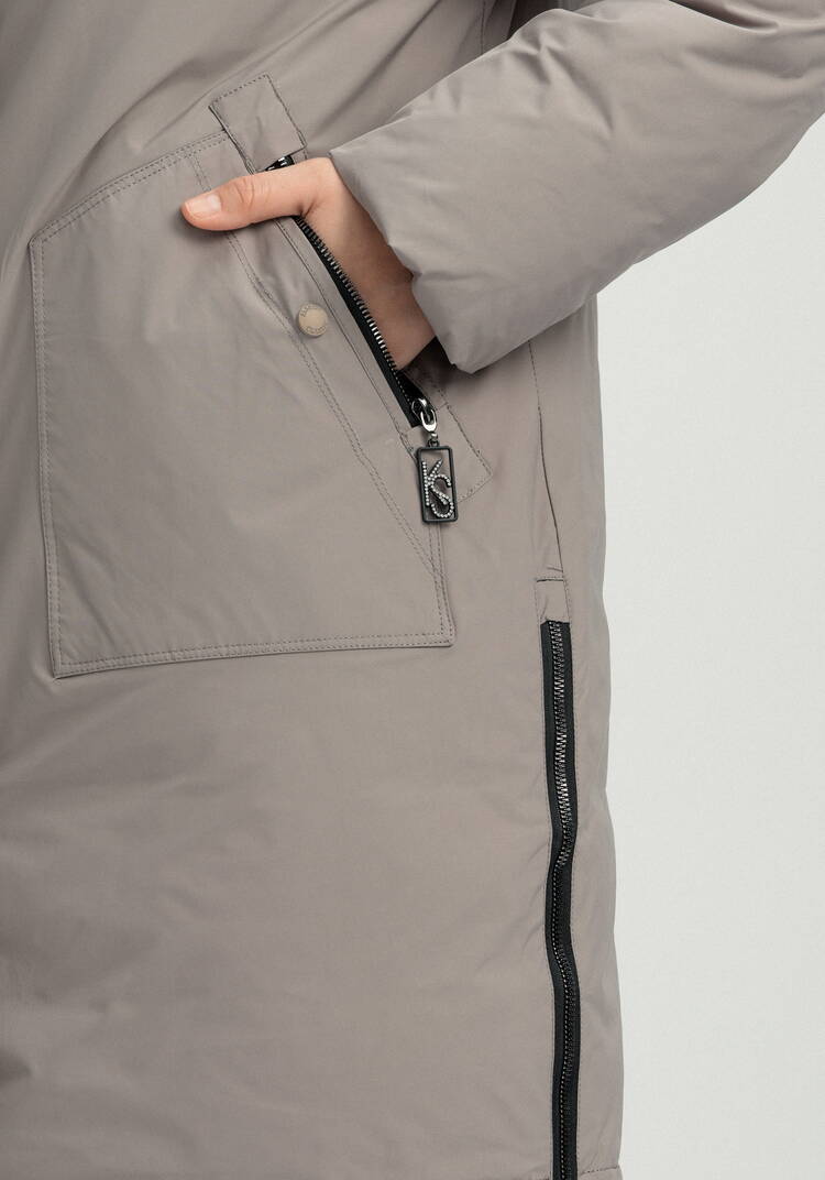 Куртка с меховым капюшоном на молнии шир.  750, рис. 35