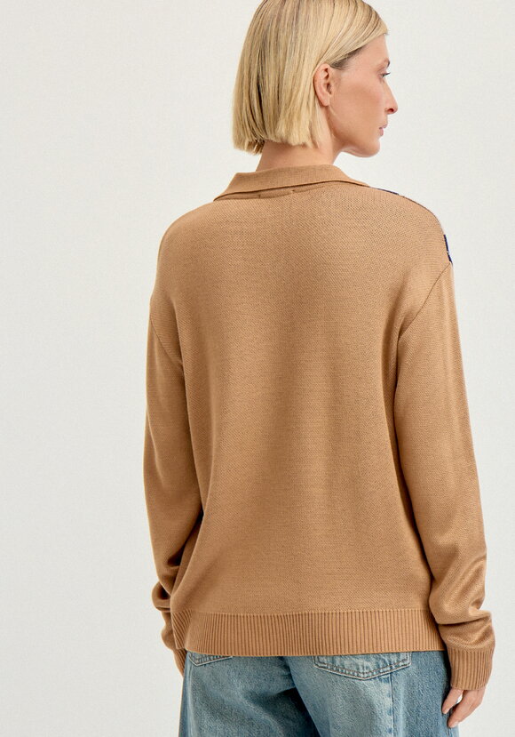 Джемпер с воротом-поло и ромбовидным узором шир.  580, рис. 10