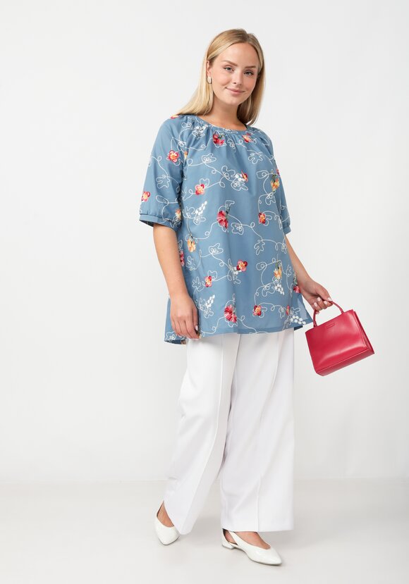 Блуза свободного кроя с цветочной вышивкой шир.  580, рис. 18