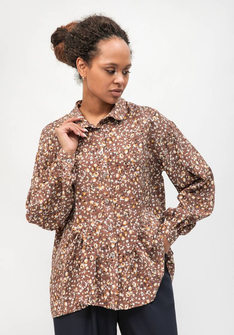 Блуза с круглым воротником на стойке шир.  750, рис. 1