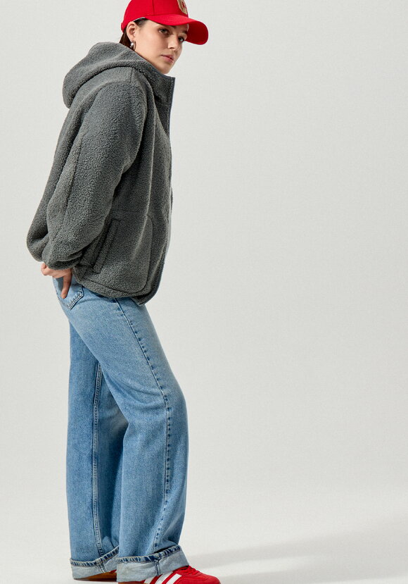 Куртка в стиле тедди с капюшоном шир.  580, рис. 1