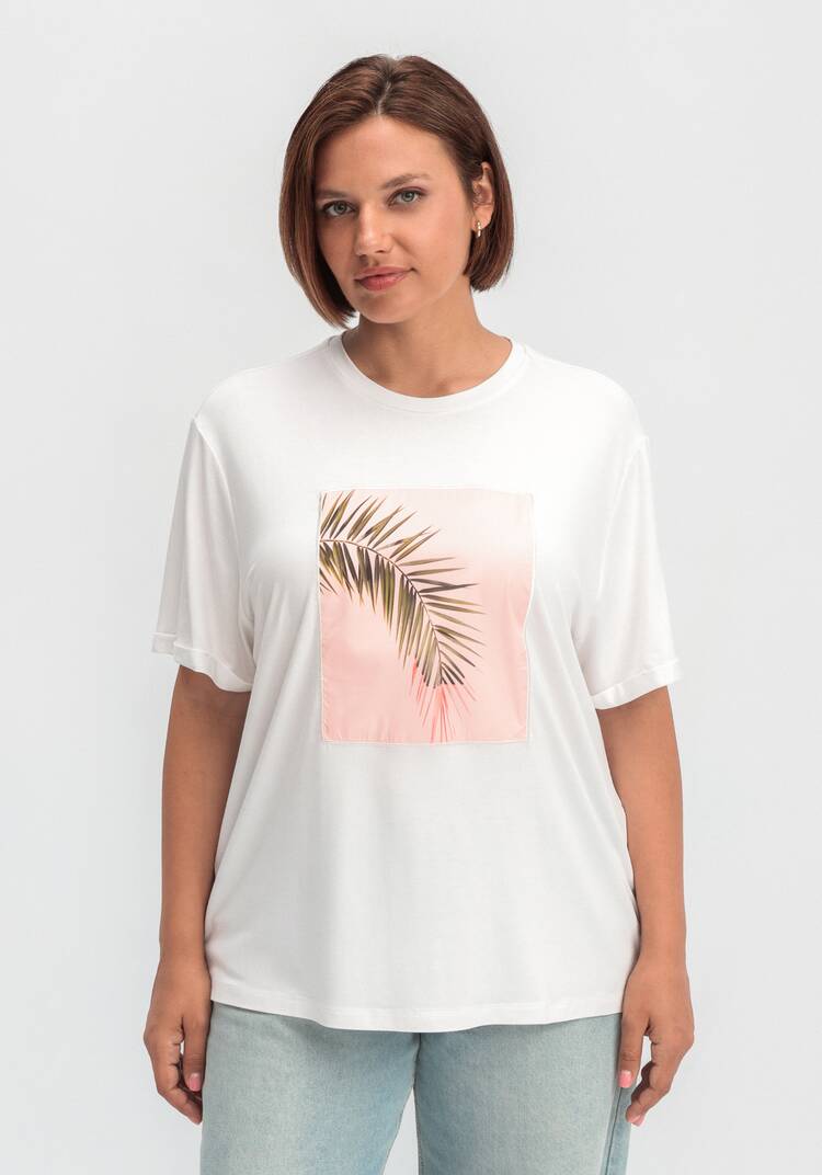 Футболка с принтом-аппликацией шир.  750, рис. 4