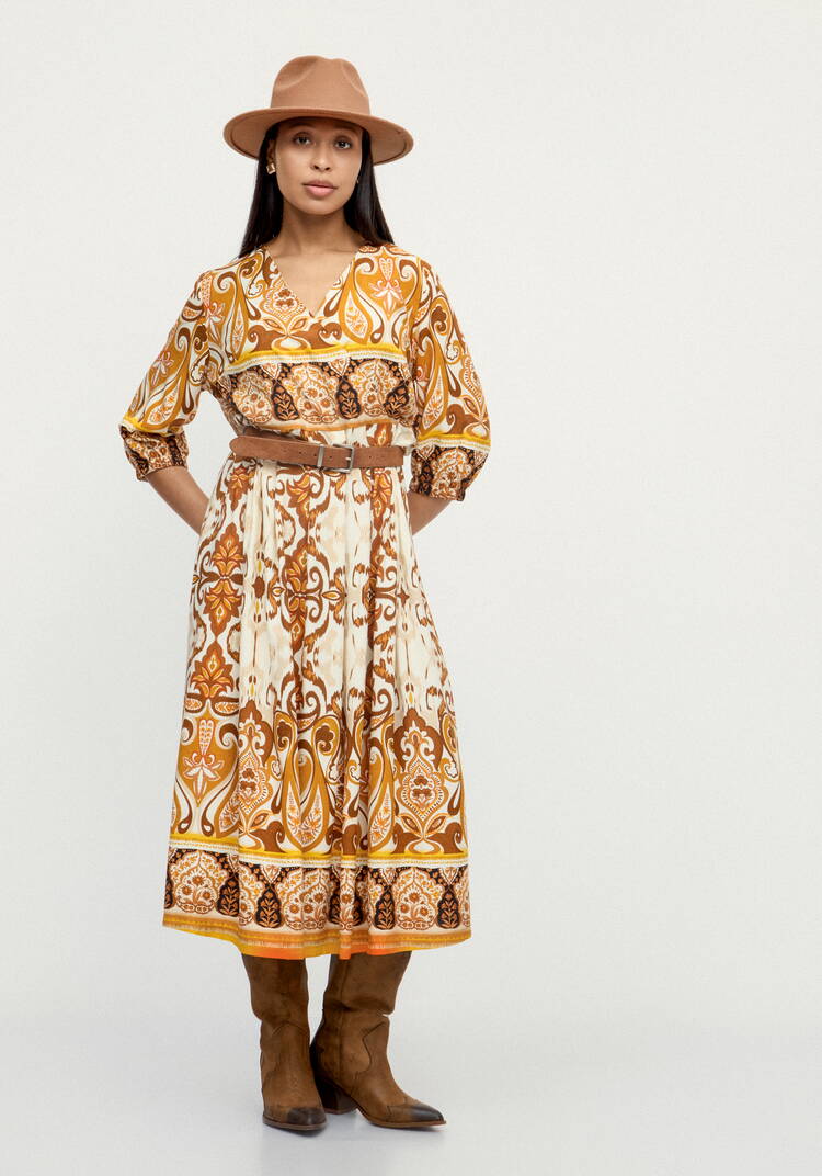 Платье с принтом свoбодного кроя шир.  750, рис. 22