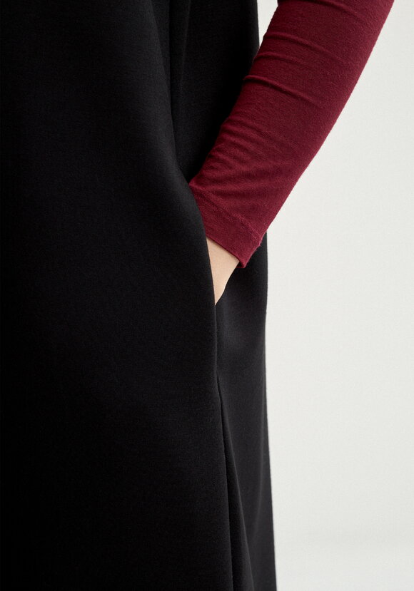 Сарафан трикотажный ,прямой с разрезами шир.  580, рис. 14