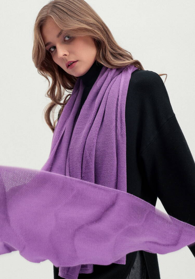 Палантин с нежным фактурным рисунком шир.  750, рис. 13