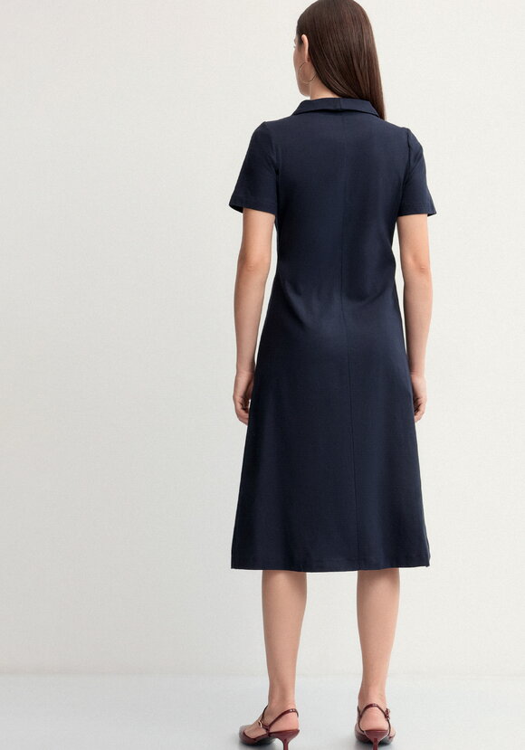 Платье из льна двубортное шир.  580, рис. 10