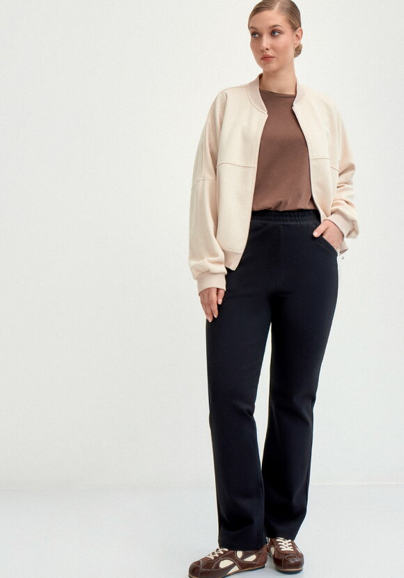 Брюки из джери с кокеткой по спинке шир.  580, рис. 6