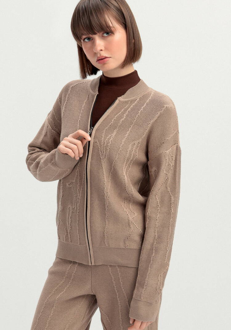 Бомбер с фактурным рисунком шир.  750, рис. 2