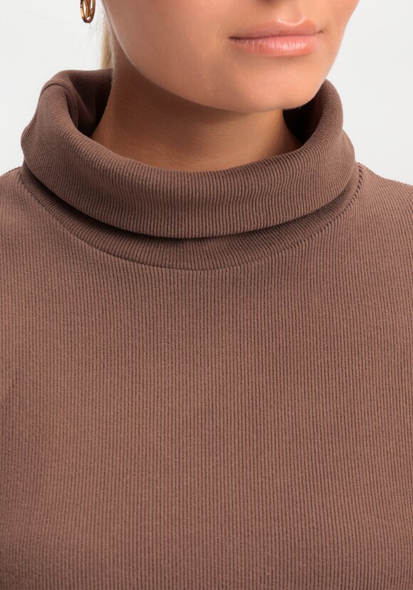 Платье Даниэла шир.  580, рис. 17