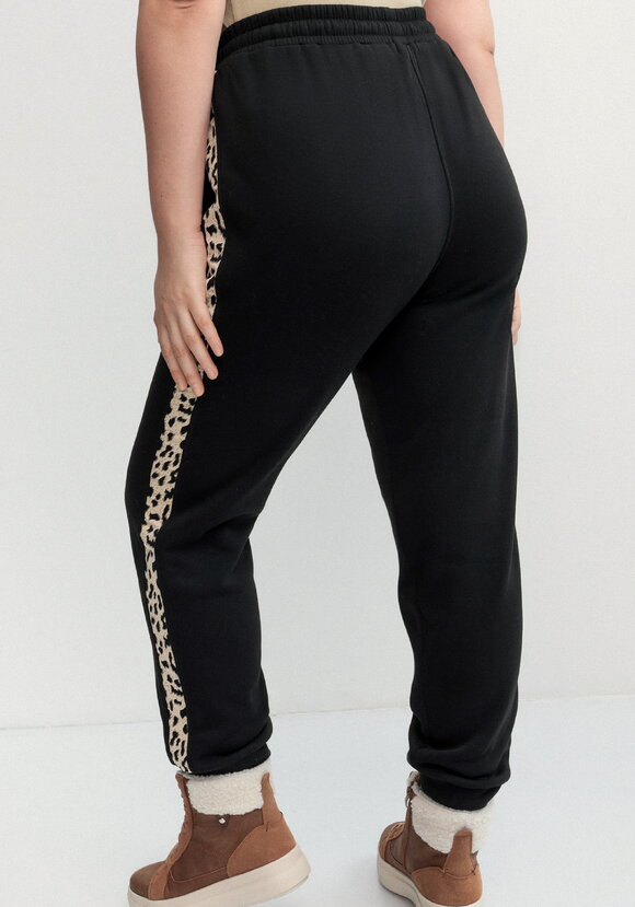 Брюки с леопардовыми лампасами шир.  580, рис. 3