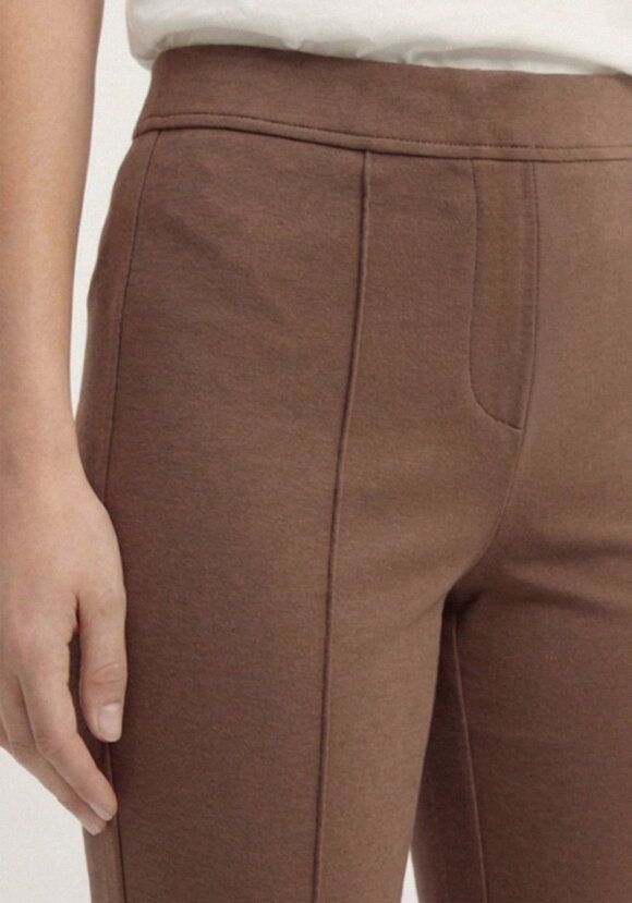 Брюки прямые cо стрелками шир.  580, рис. 13