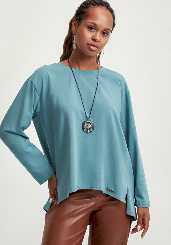 Туника свободного силуэта с разрезами шир.  580, рис. 25