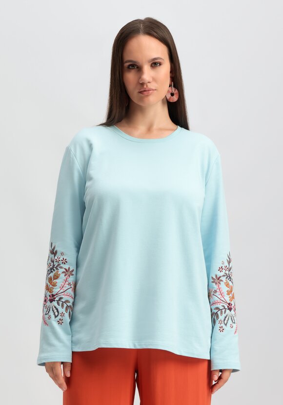 Лонгслив с вышивкой на рукавах шир.  580, рис. 12