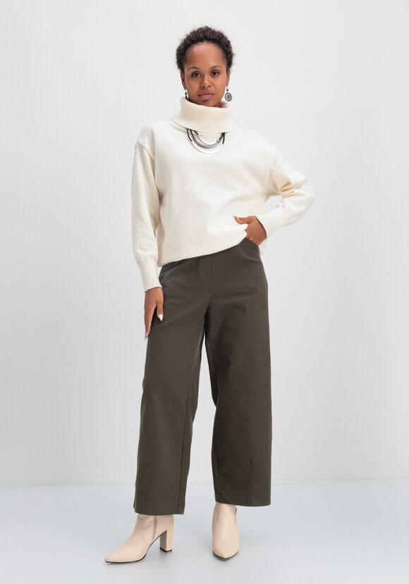 Брюки широкие с оригинальными карманами шир.  580, рис. 18