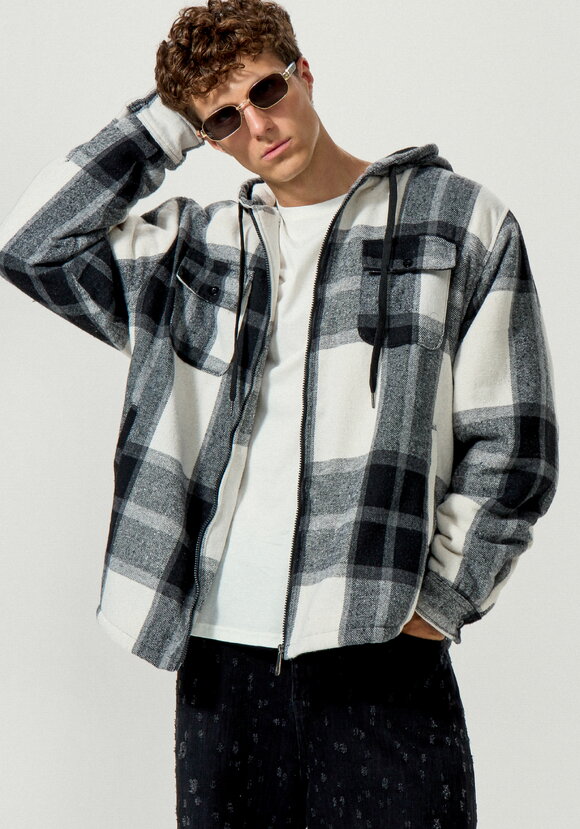 Рубашка с капюшоном и подкладом из шерпы шир.  580, рис. 28