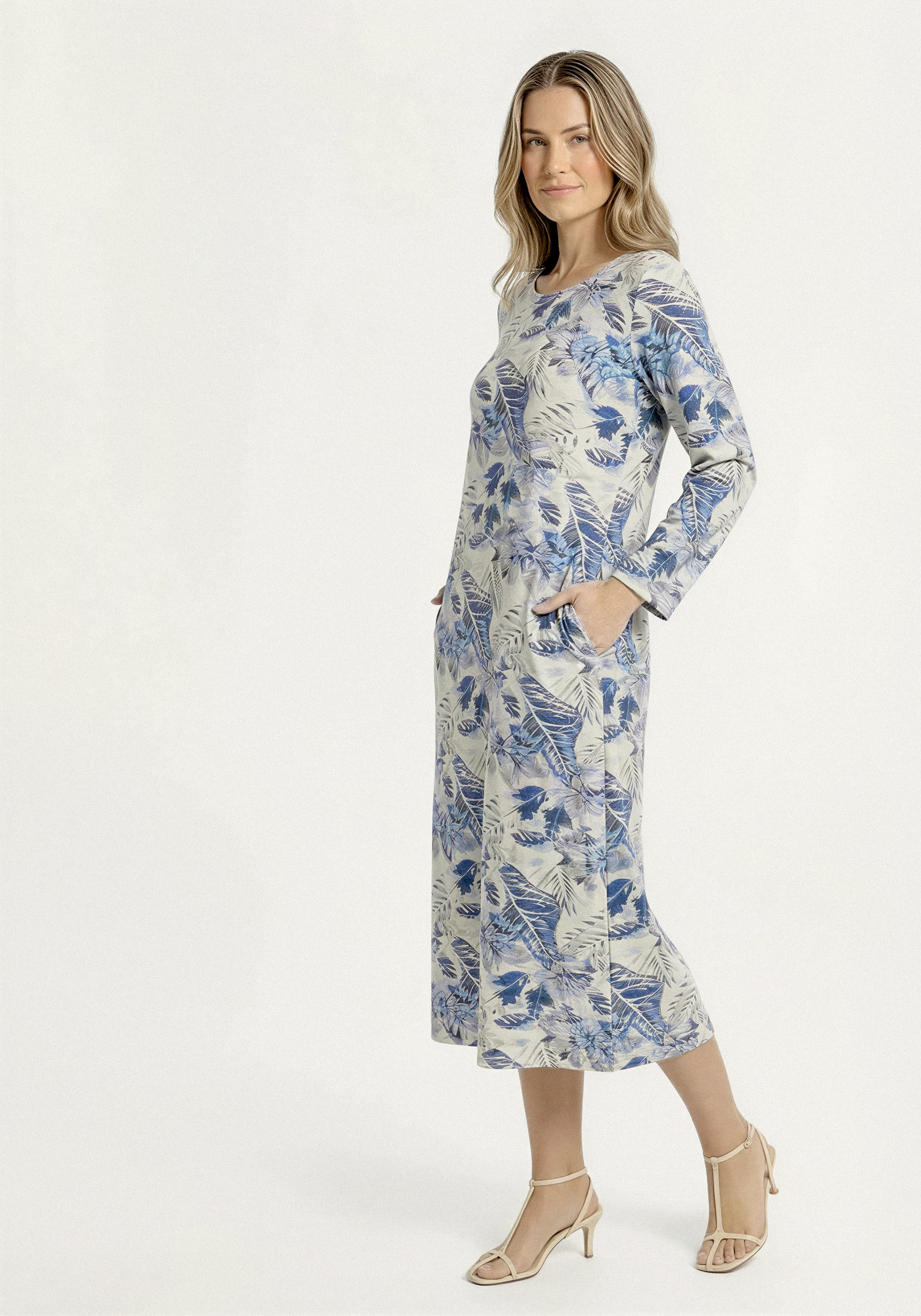 Платье прямого кроя изо льна с принтом