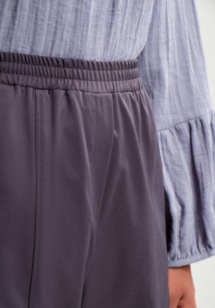 Брюки бананы с конструктивными линиями шир.  750, рис. 23