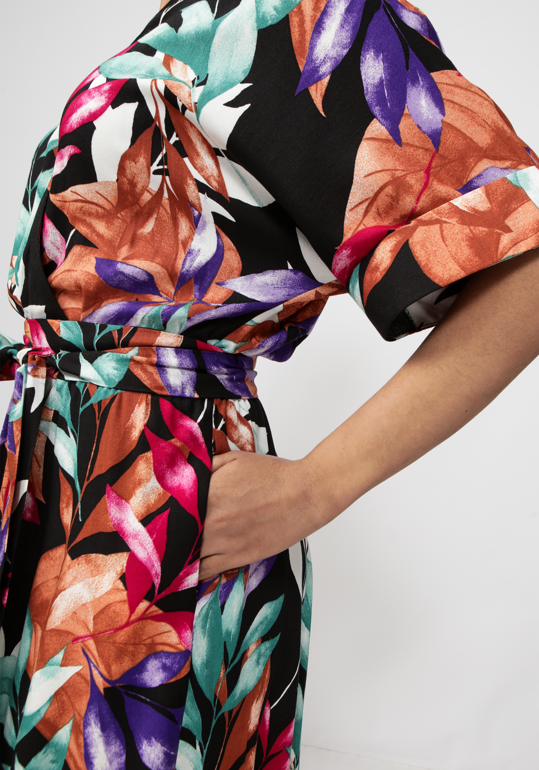 Платье на запах свободного кроя Bianka Modeno, цвет бежевый, размер 58 - фото 6