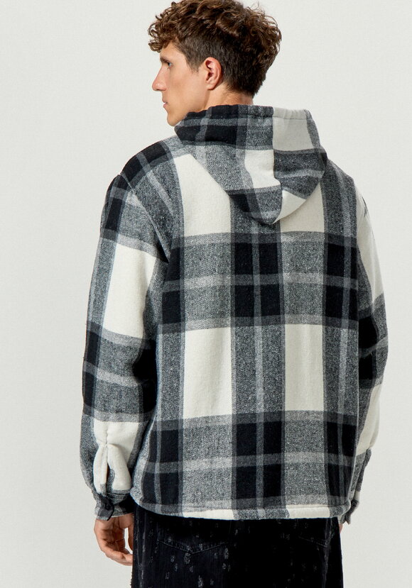 Рубашка с капюшоном и подкладом из шерпы шир.  580, рис. 30