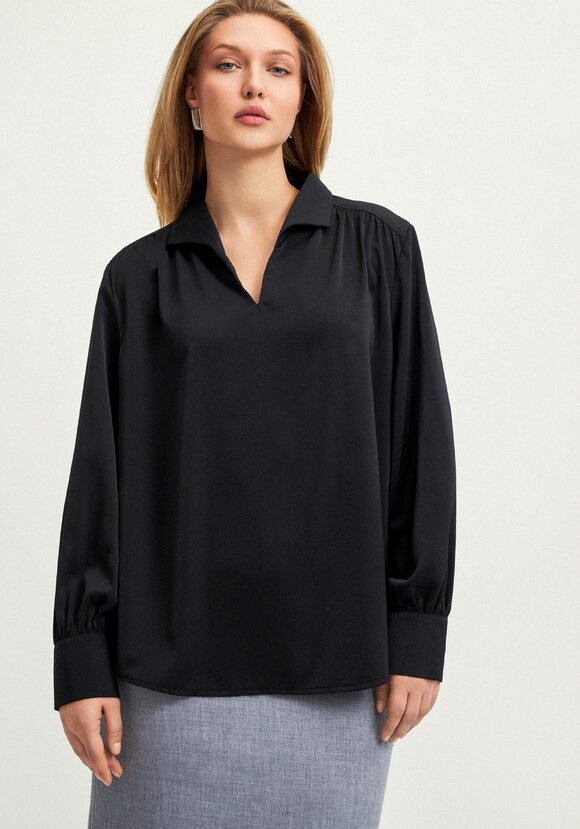 Блуза со сборкой на кокетке шир.  580, рис. 4