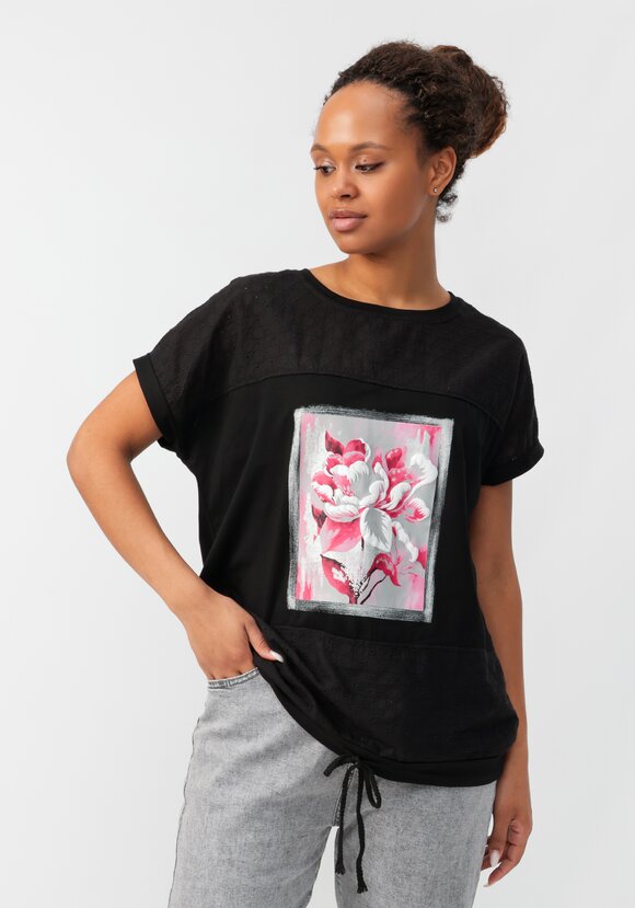 Блуза с принтом и ажурными вставками шир.  580, рис. 21