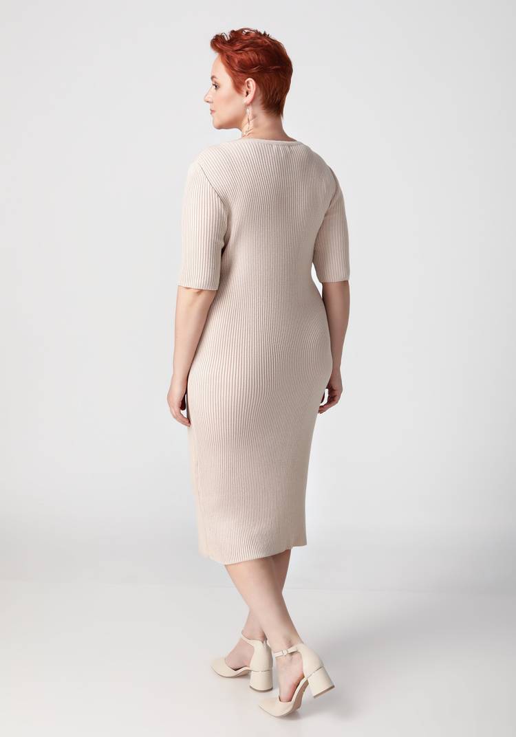 Платье прямое миди с V-образным вырезом шир.  750, рис. 8