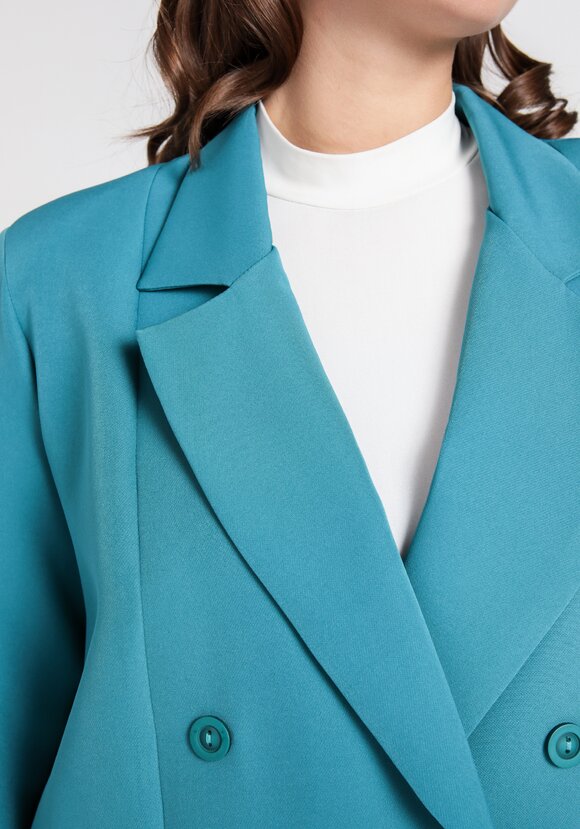 Жакет двубортный на подкладке шир.  580, рис. 28