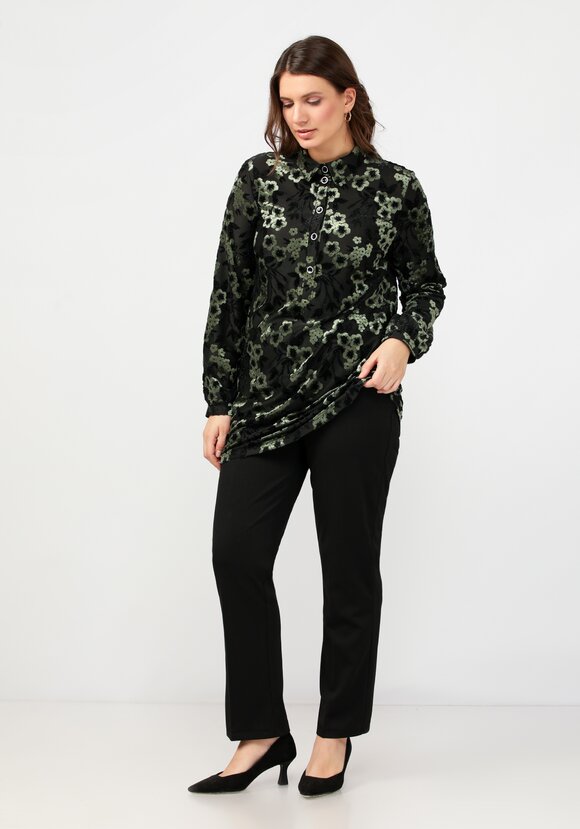 Туника с планкой на пуговицах шир.  580, рис. 8