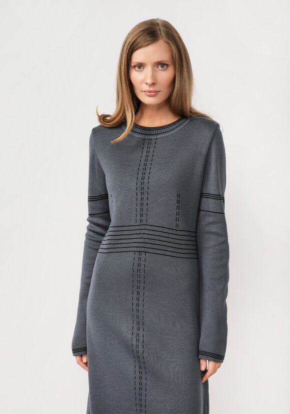 Платье миди с длинным рукавом и разрезом шир.  580, рис. 19