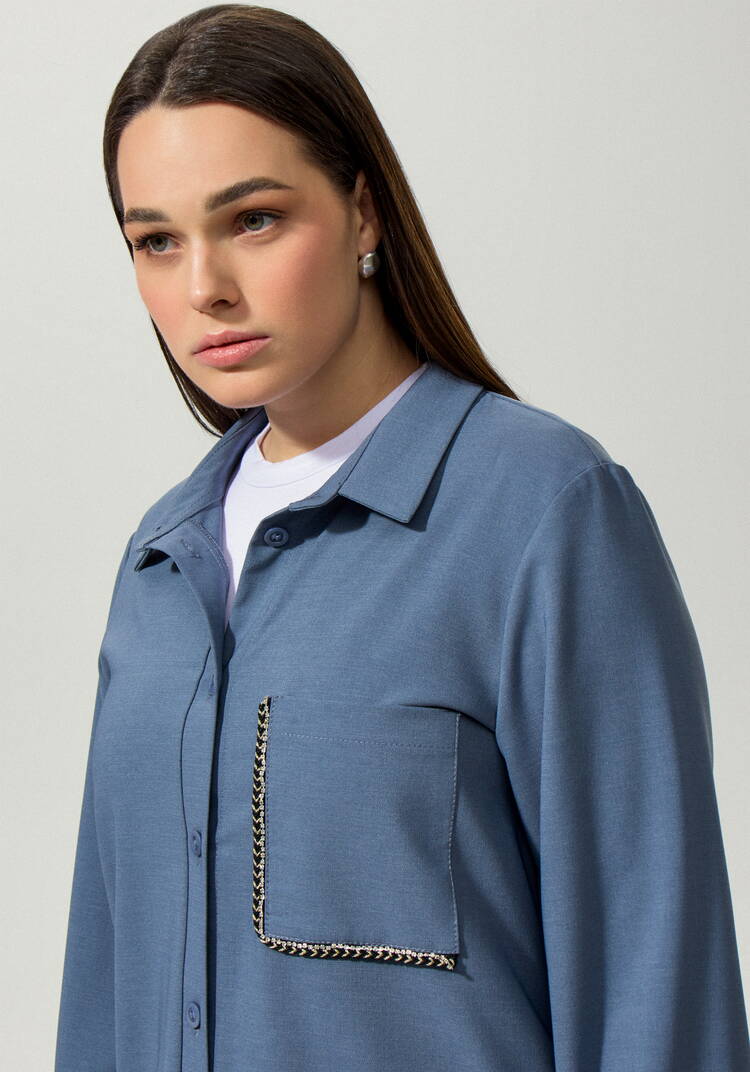 Платье-рубашка с декорированным карманом шир.  750, рис. 10