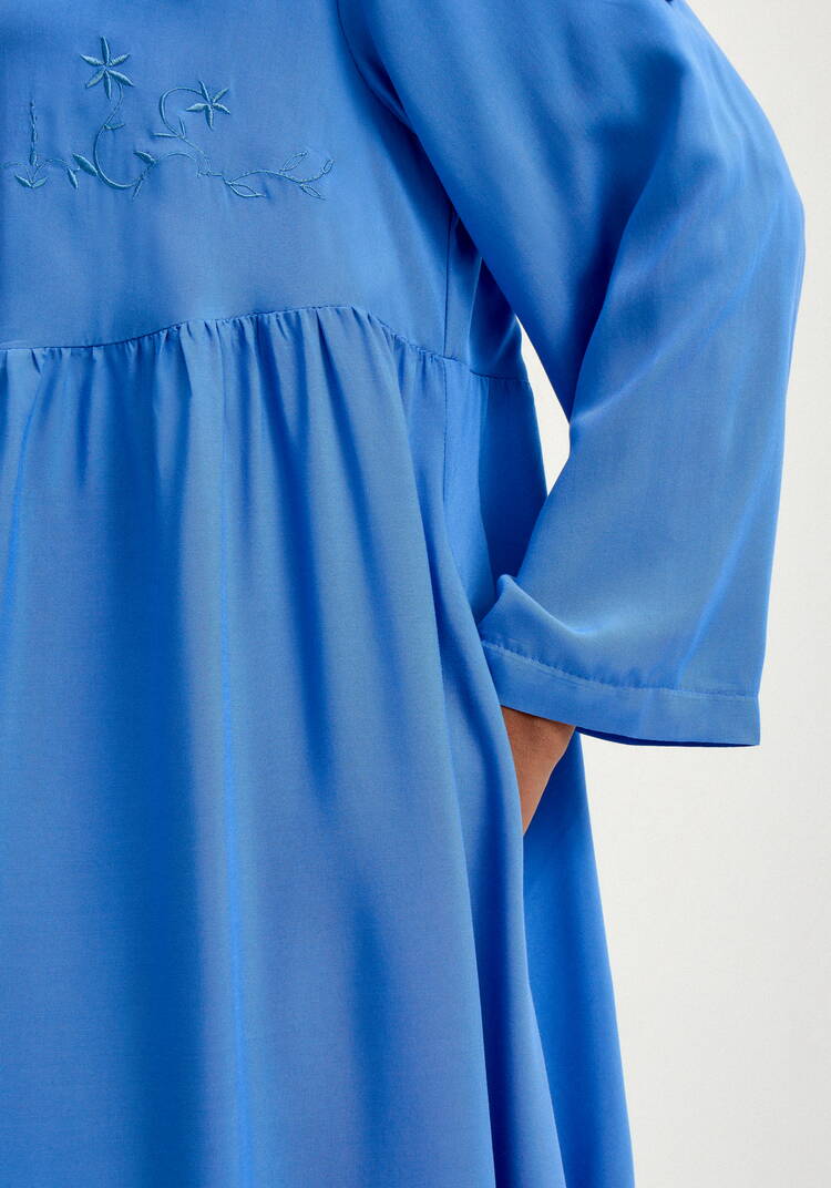 Рубашка с вышивкой на кокетке шир.  750, рис. 21