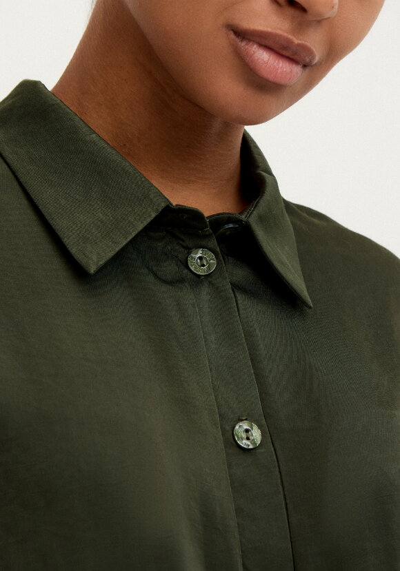 Туника с кружевом на пуговицах шир.  580, рис. 13