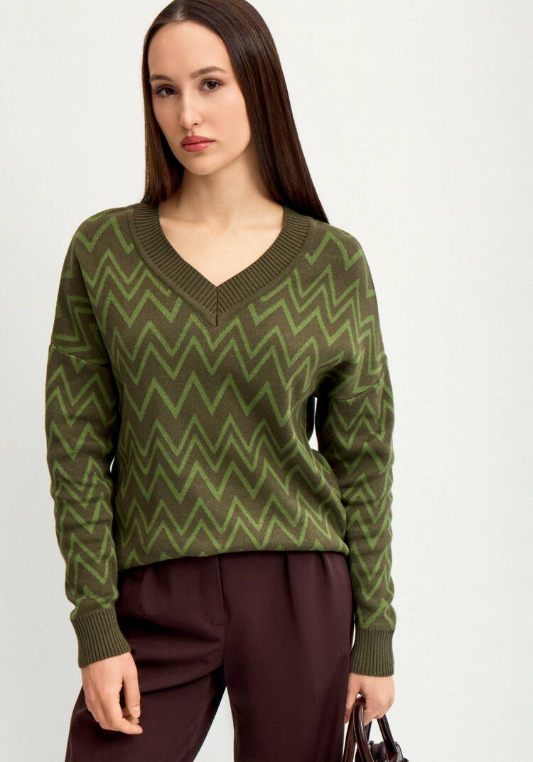 Джемпер c V образным вырезом шир.  750, рис. 14