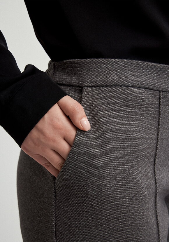 Брюки прямые трикотажныe шир.  580, рис. 5