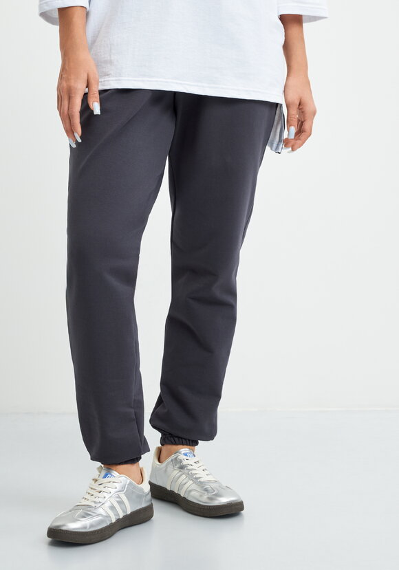 Брюки из трикотажа на резинке шир.  580, рис. 20