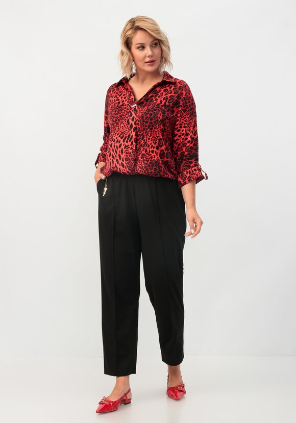 Блуза с патами на рукавах и брошью шир.  580, рис. 43