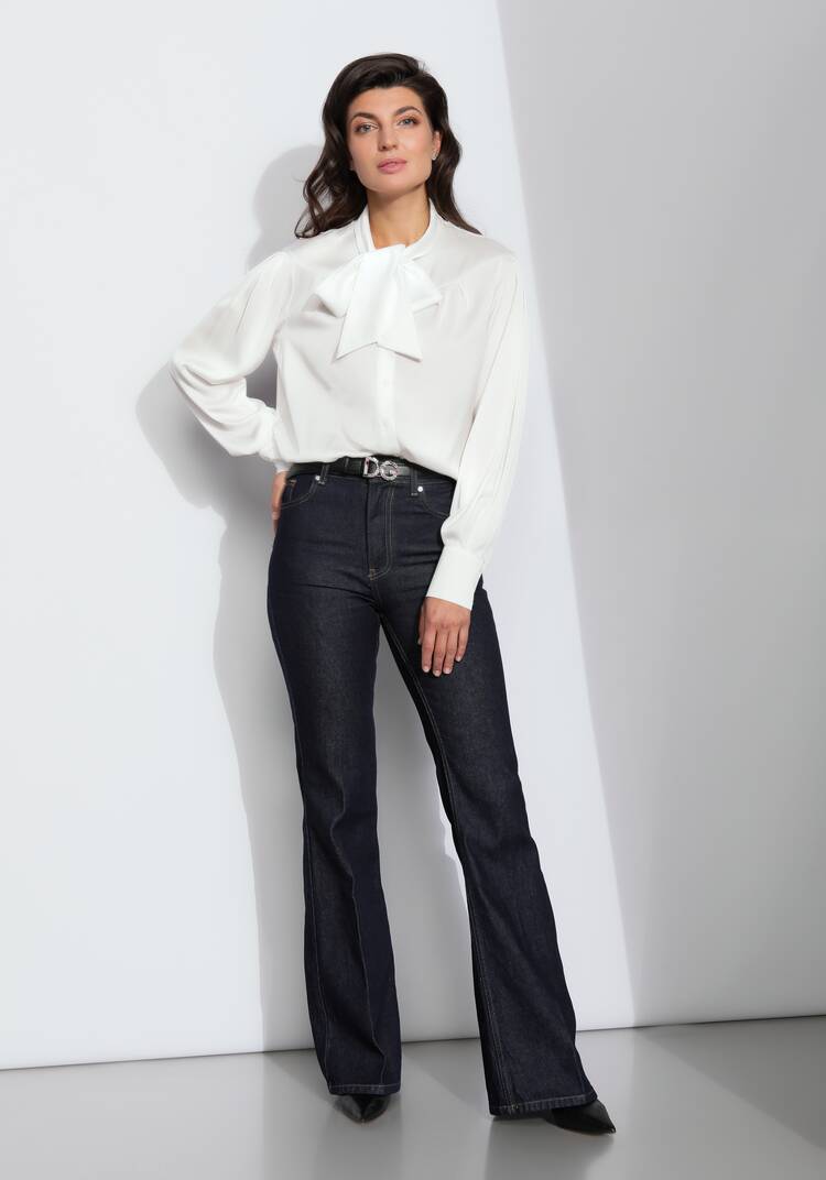 Блуза прямого силуэта с бантом шир.  750, рис. 20