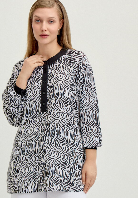 Туника с воротом-стойка шир.  580, рис. 14