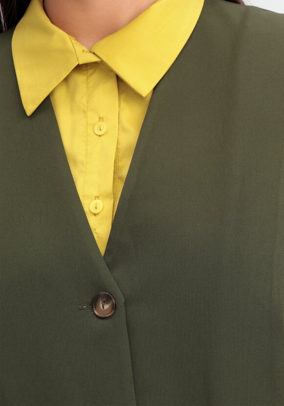 Жилет однобортный на пуговице шир.  580, рис. 5