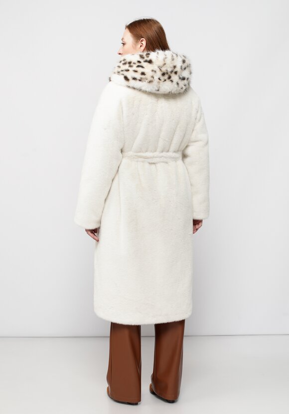 Шуба с леопардовым воротником шир.  580, рис. 18