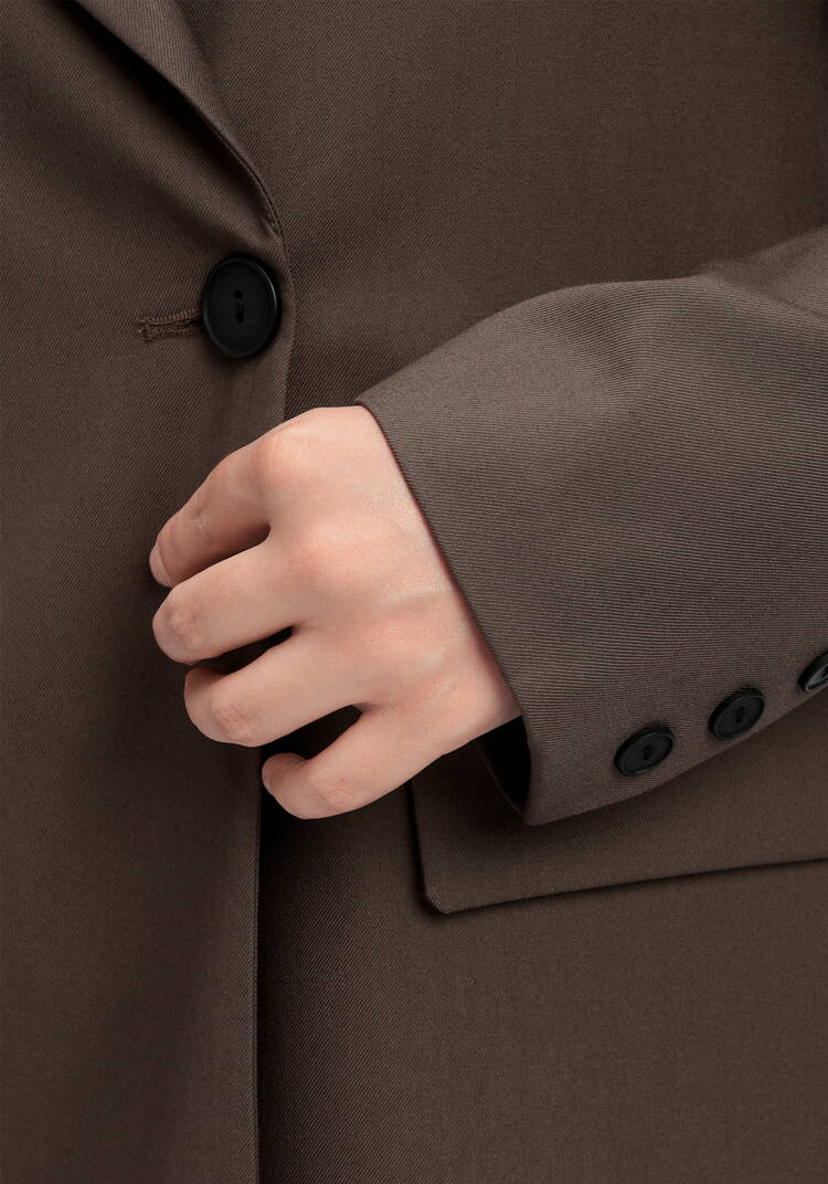 Пиджак с разрезом по спинке шир.  750, рис. 24