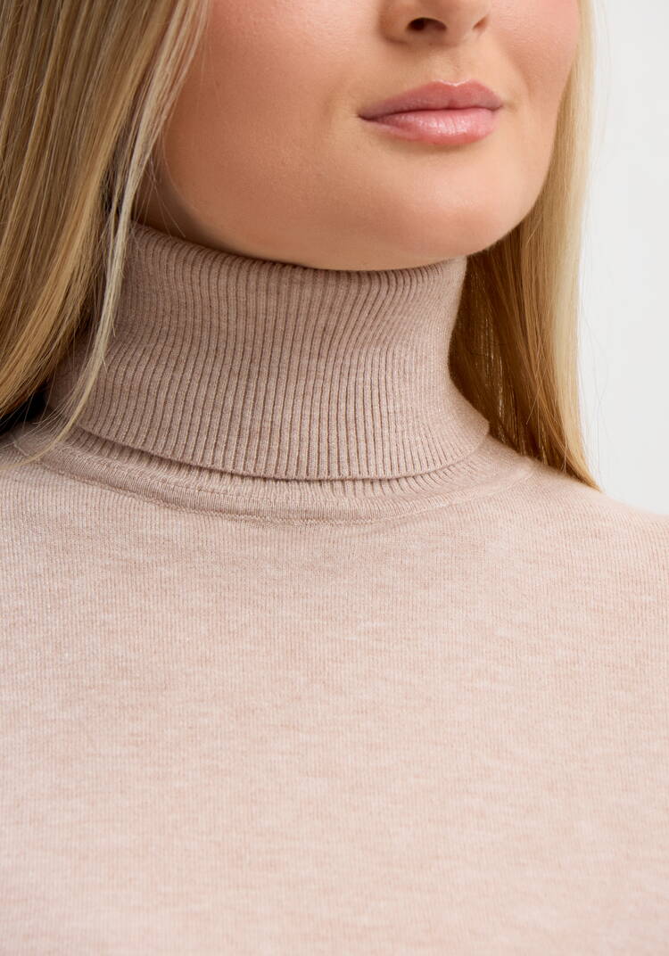 Водолазка Дамира шир.  750, рис. 29