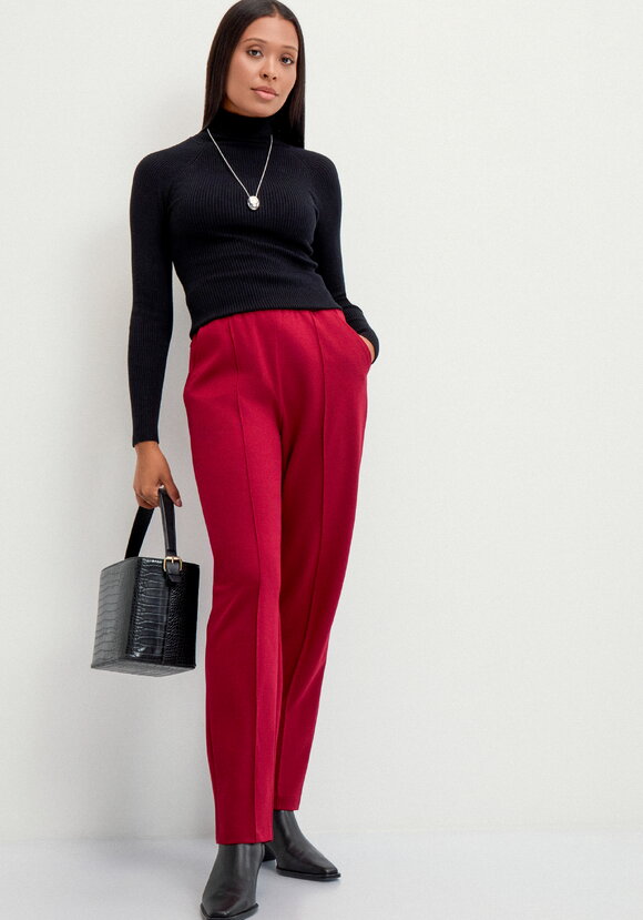 Брюки трикотажные со стрелками шир.  580, рис. 24