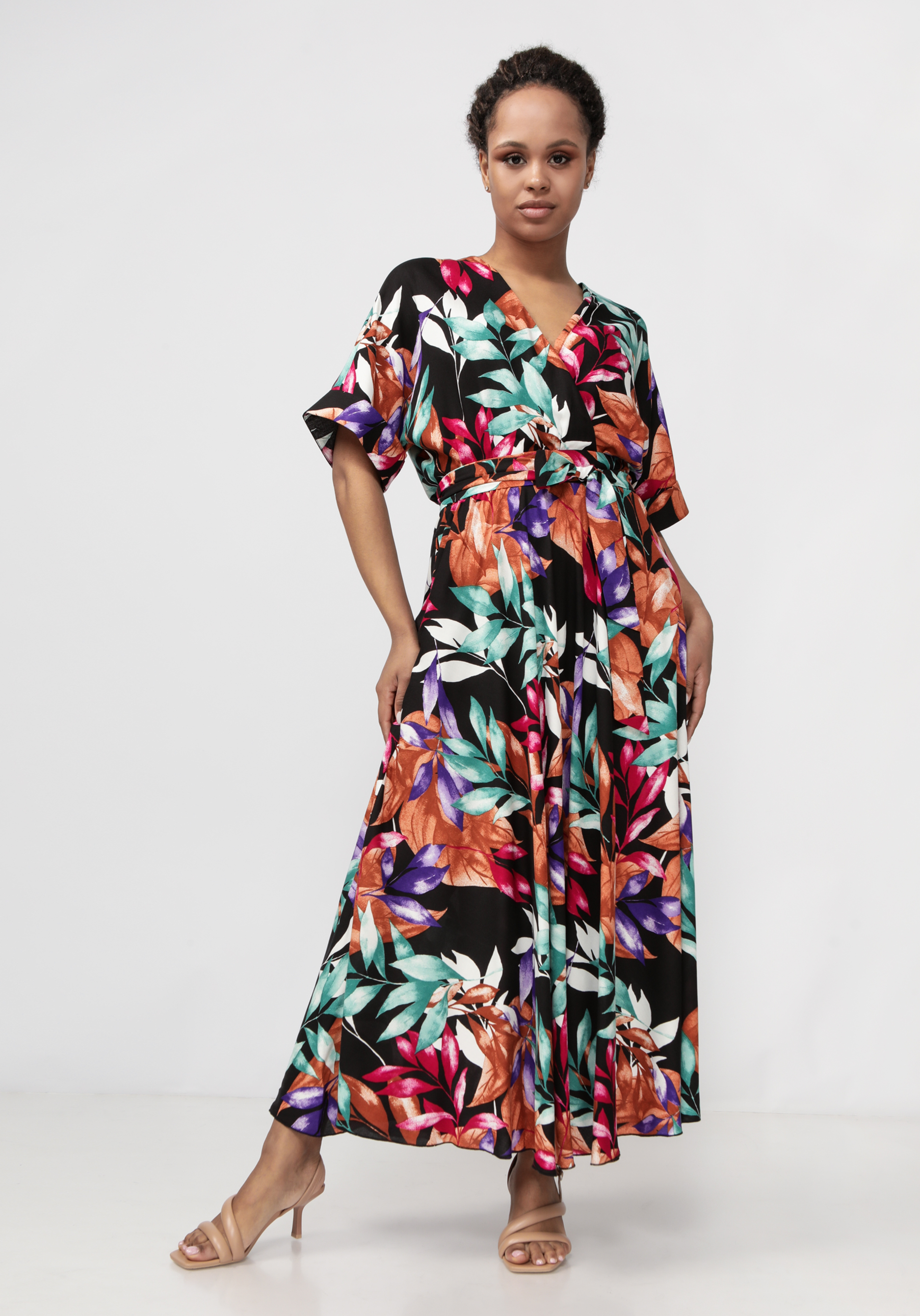 Платье на запах свободного кроя Bianka Modeno, цвет бежевый, размер 58 - фото 4